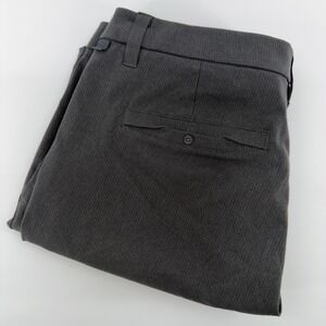 Lululemon Commission Shorts Mens 32 Black Textured Chino Golf Shorts 9 Inseam